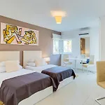 Liburnum 4* زادار