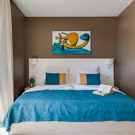 Liburnum Oda ve Kahvaltı 4*