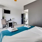 里布奴姆别墅 4*