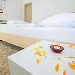里布奴姆别墅 扎达尔