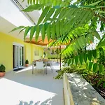 Liburnum 4*